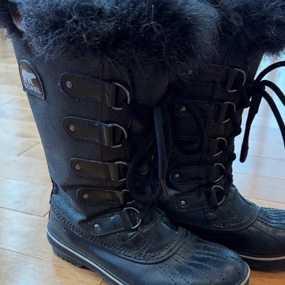 Sorel Black Glitter Tofino Tall Waterproof Boots in 6.5